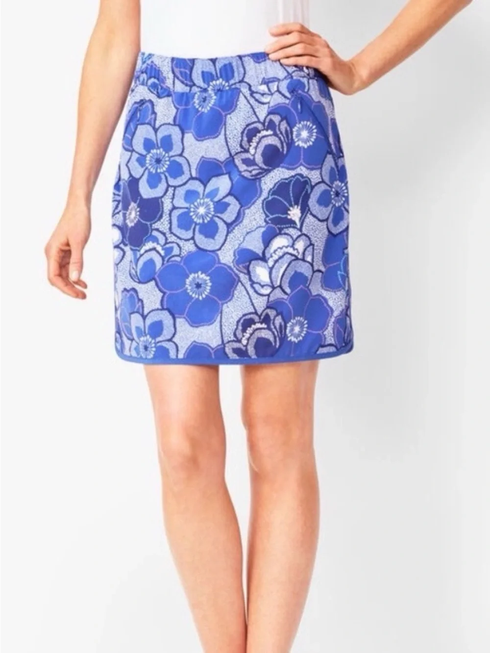 T by Talbots Blue Floral Athletic/Yoga Skort - Size L Petite